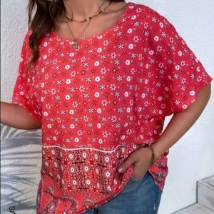 Plus size floral & paisley print, batwing sleeve Blouse.Size 16.